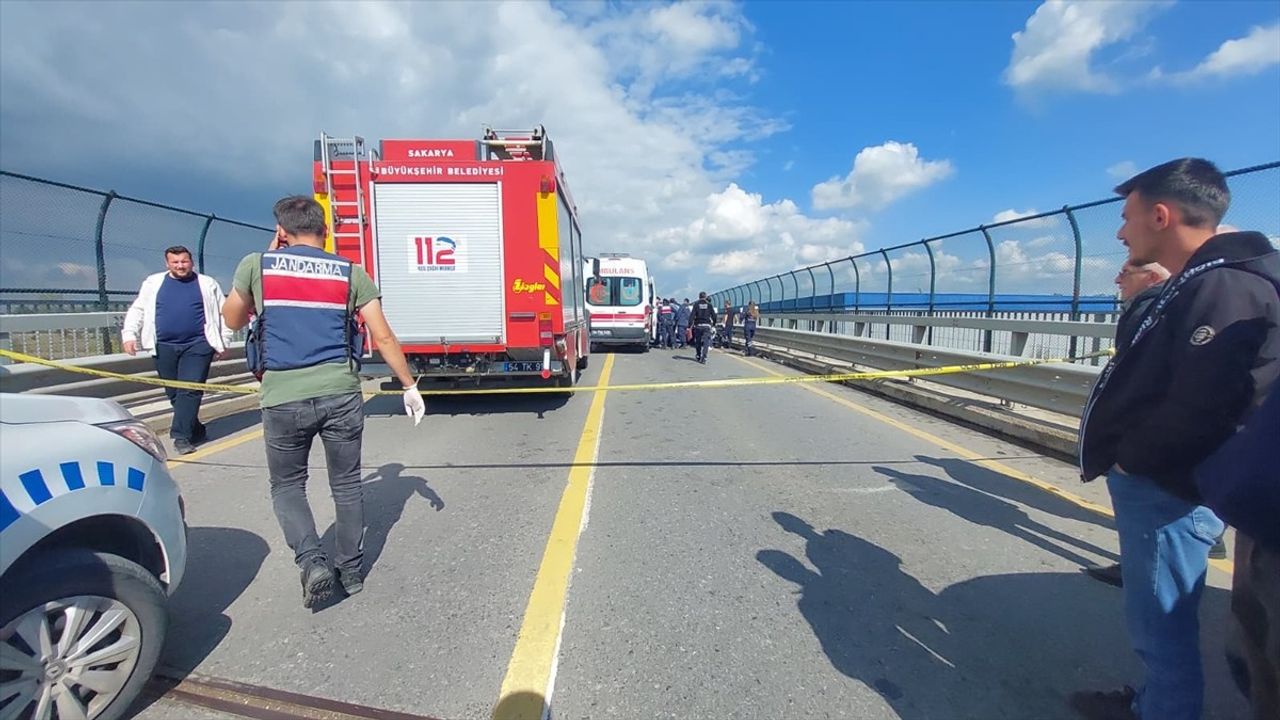 Sakarya Akyazı'da Trafik Kazası: 2 Jandarma Personeli Şehit