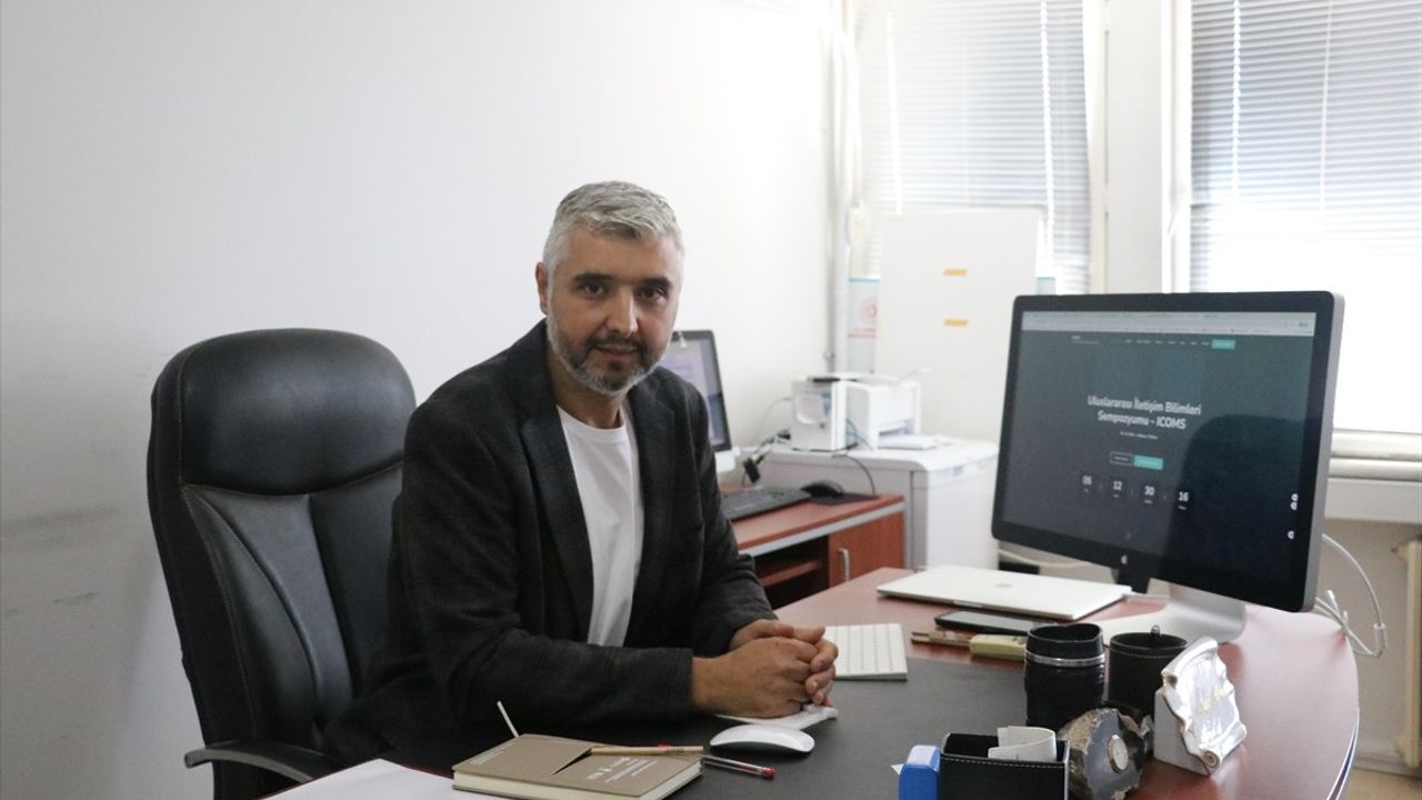 Sakarya'da Uluslararası İletişim Bilimleri Sempozyumu 30 Ekim'de Başlıyor