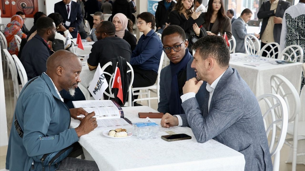 Sakaryalı ve Afrikalı İş İnsanları İkili Ticaret Görüşmesi Yaptı