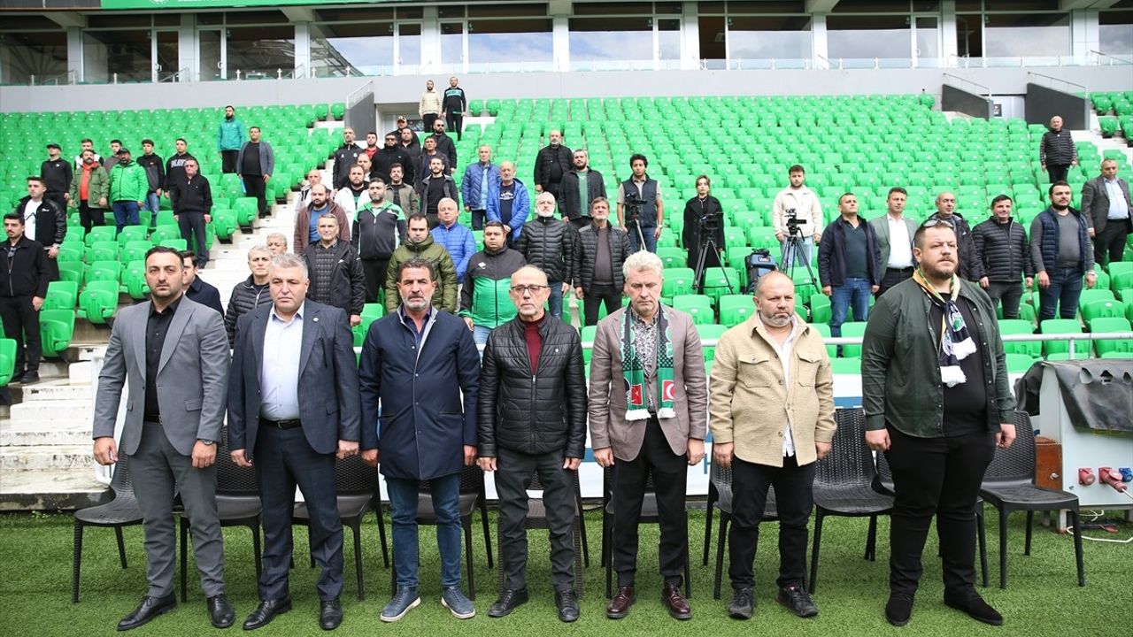 Sakaryaspor'da Muhammet Kıratlı ile Devam Kararı