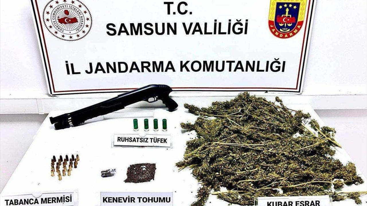 Samsun Çarşamba'da Evinde 2 kilo 565 gram Esrar Ele Geçen Şüpheli Gözaltında