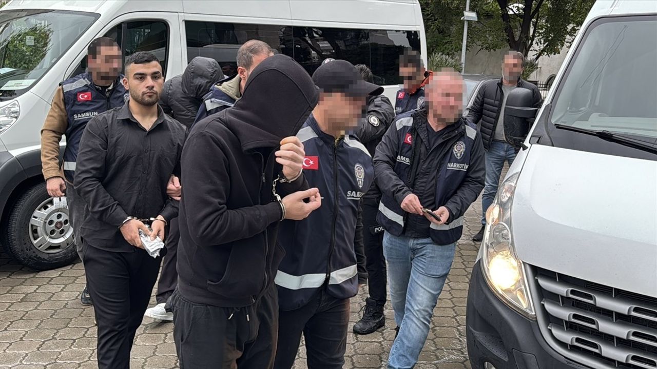 Samsun'da Uyuşturucu Operasyonu: 7 Gözaltı, 12 bin 793 Hap Ele Geçirildi