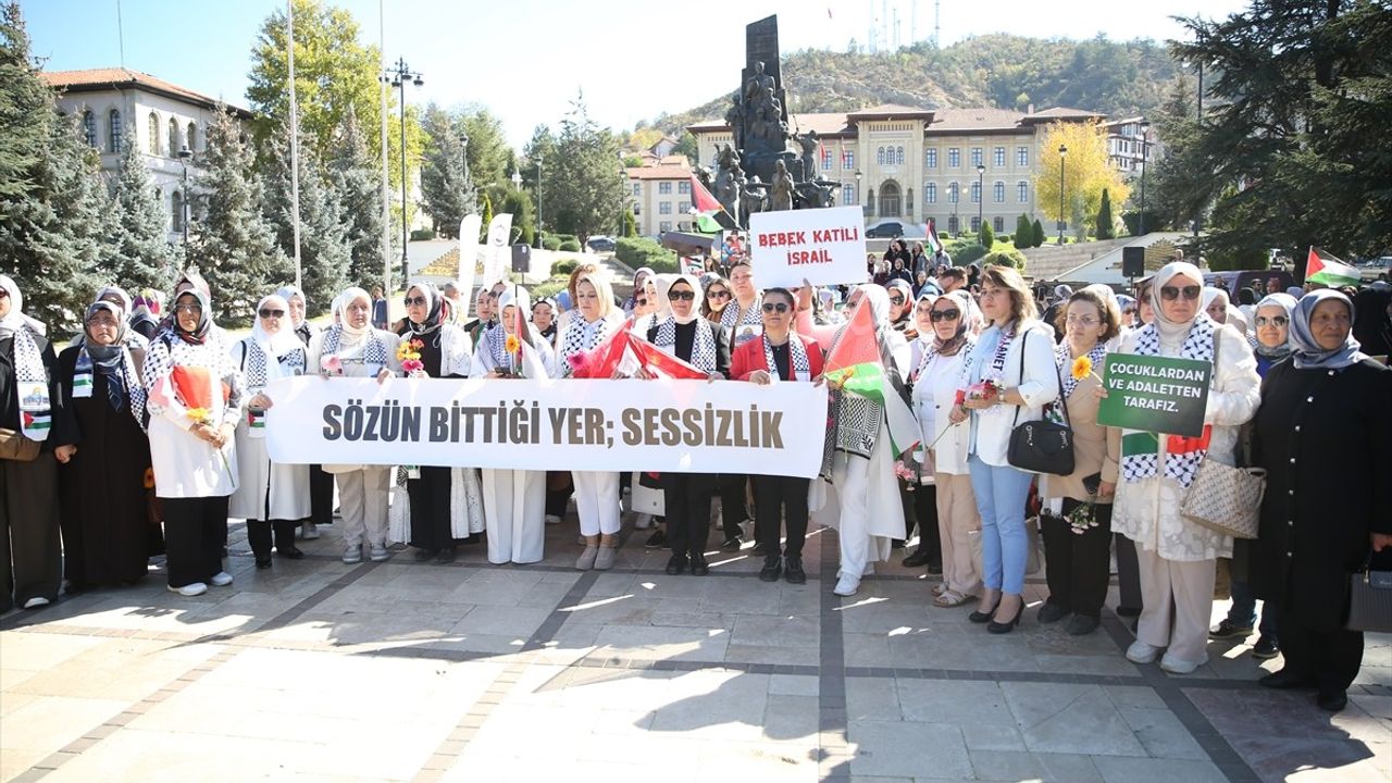 Samsun ve 6 İlde 'Gazze İçin Sessiz Çığlık' Etkinliği