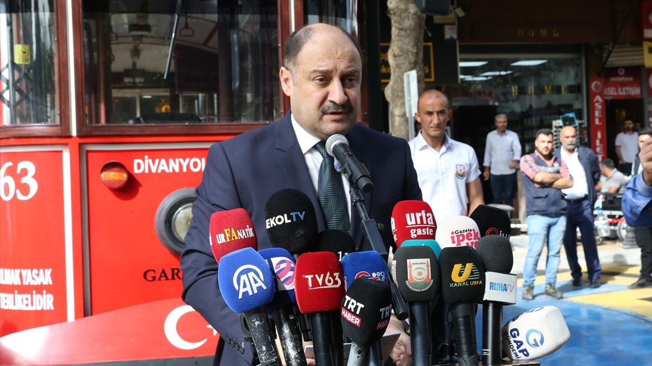 Şanlıurfa'da Nostaljik Tramvaylar Törenle Hizmete Girdi