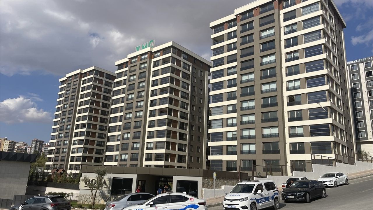 Şanlıurfa Karaköprü'de Bıçaklı Kavga: 9 Kişi Yaralandı