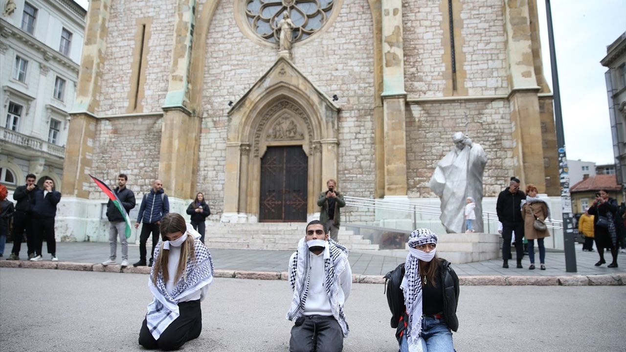 Saraybosna'da Küresel Sumud Filosuna Destek Yürüyüşü