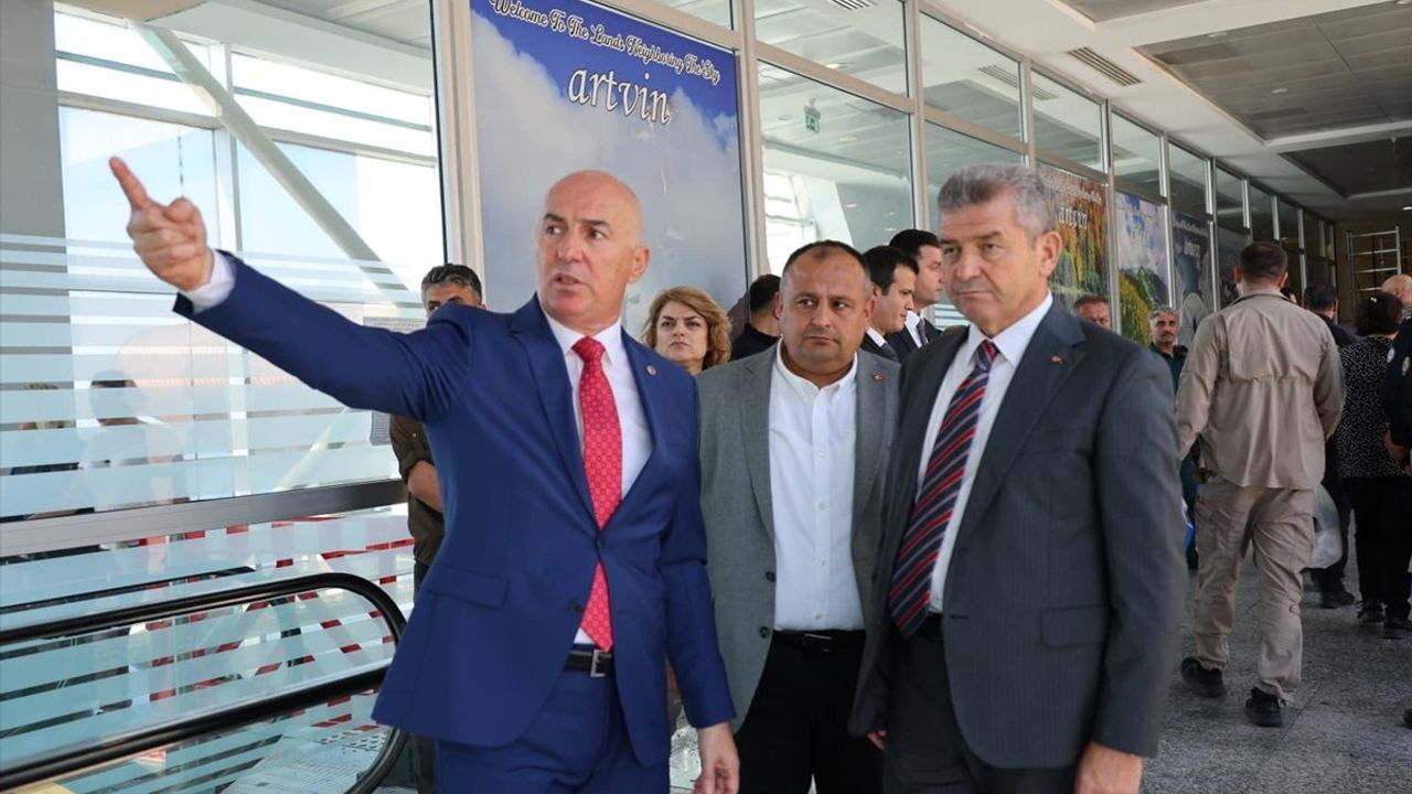 Sarp Sınır Kapısı'ndan 9 Ayda 3 milyon 951 bin 538 Yolcu