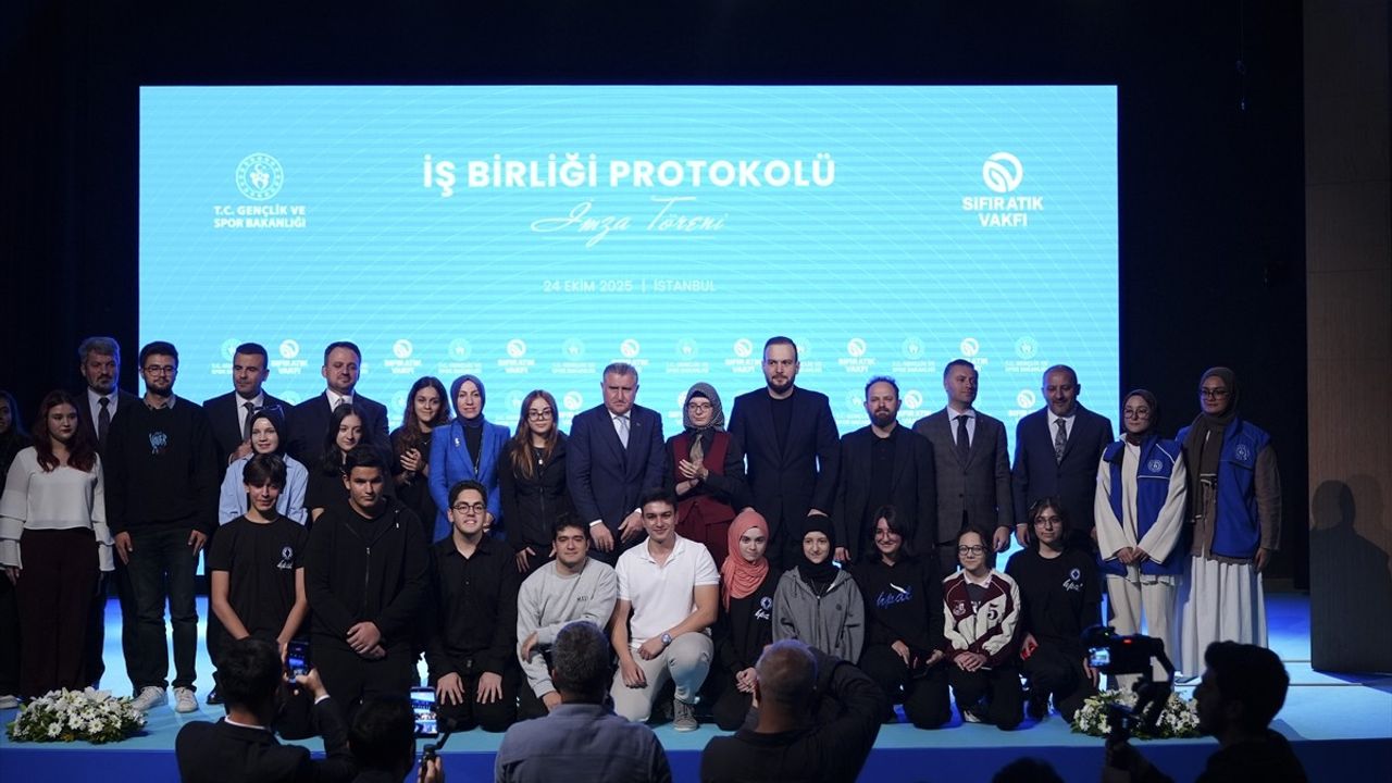 Sıfır Atık Protokolü İmzalandı: Bakan Osman Aşkın Bak Gençlikte Sürdürülebilirlik Vurgusu