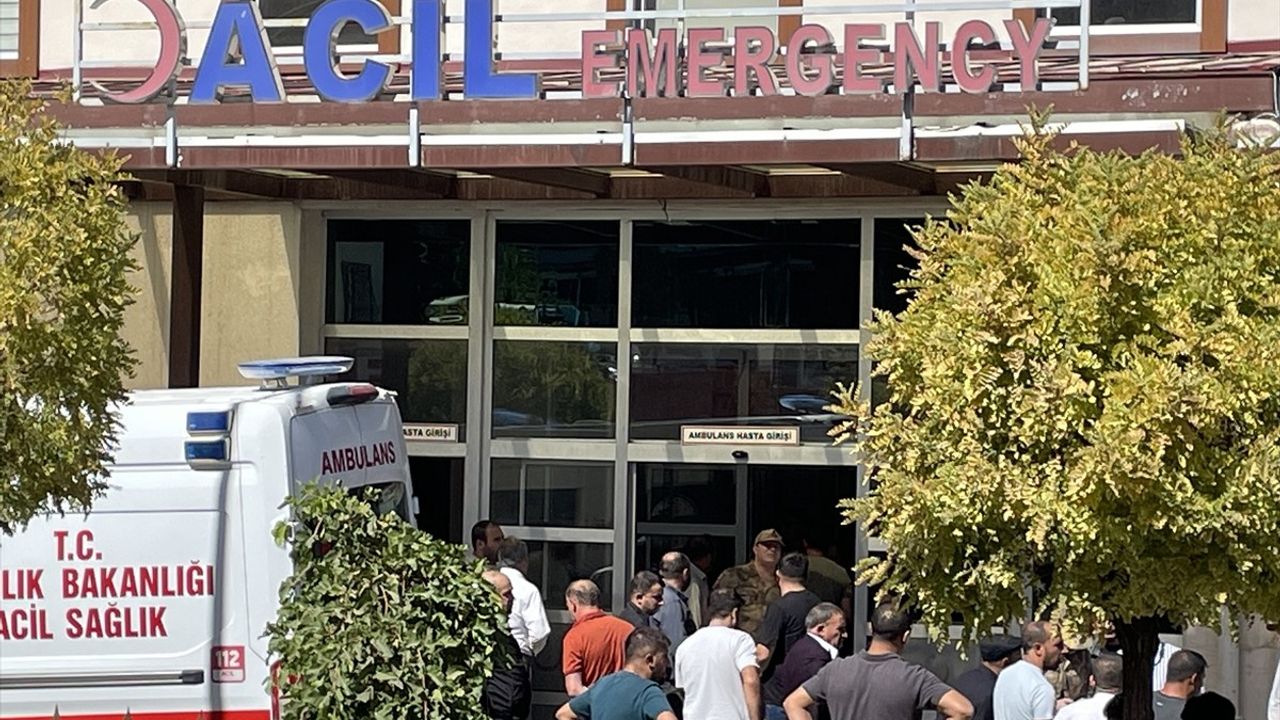 Siirt Eruh'ta Zarova Çayı'nda 17 Yaşındaki Veysel Kaçar Boğuldu