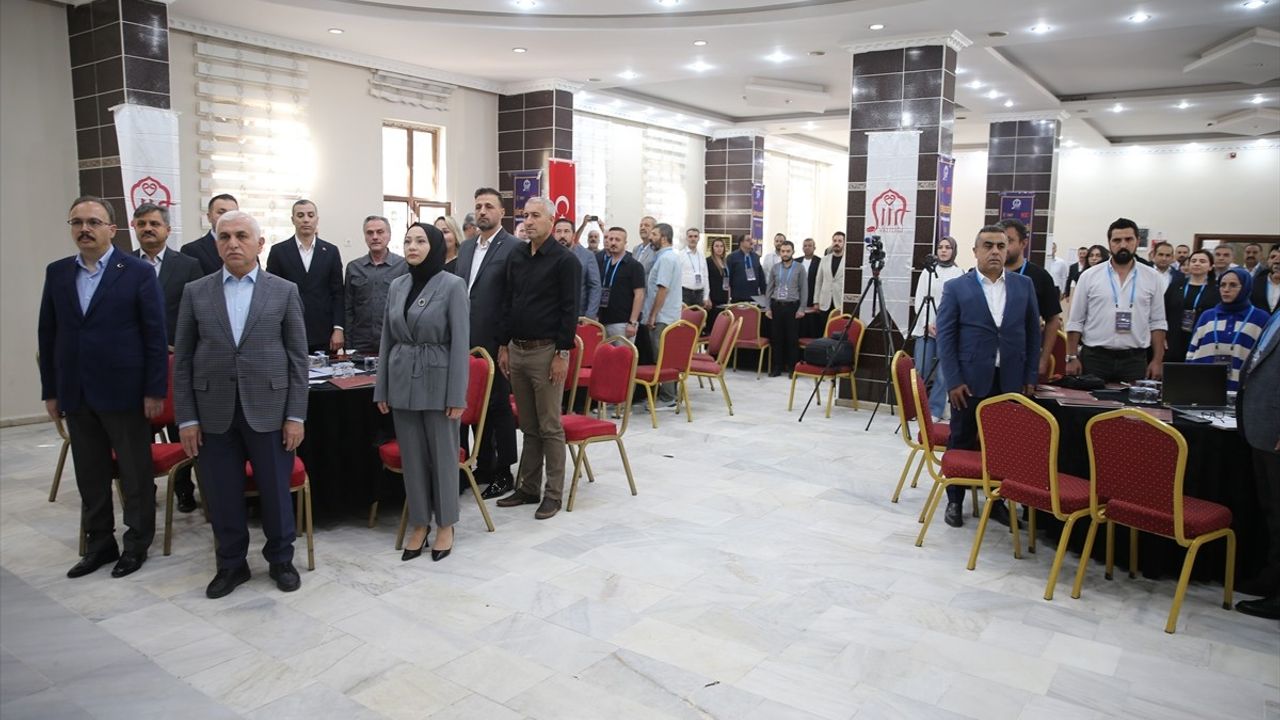 Siirt'te 'Ekonomik Dönüşüm ve Kalkınma Çalıştayı' Düzenlendi