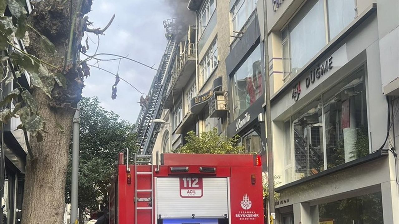 Şişli'de 4 Katlı Binada Yangın: 1 Kişi Hayatını Kaybetti