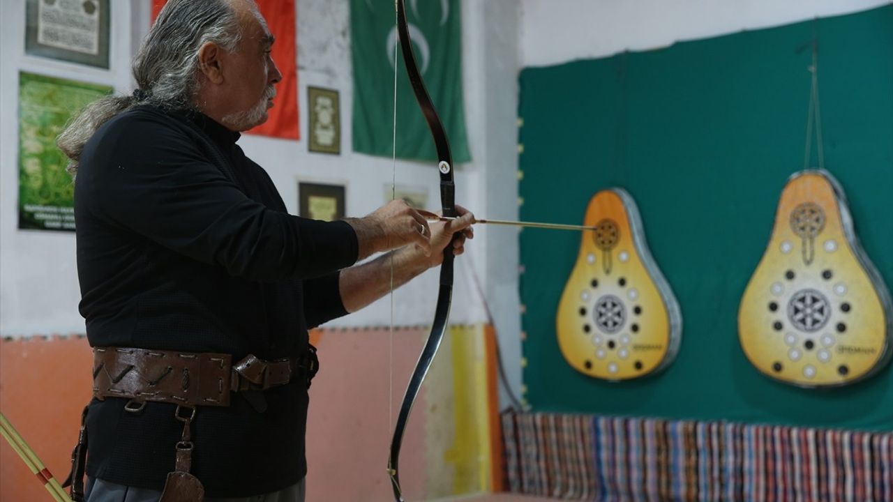 Sivrihisar'da Geleneksel Türk Okçuluğunu Yaşatan Kulüp