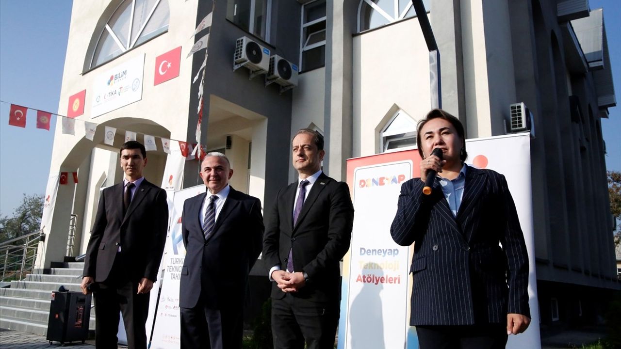 T3 Vakfı öncülüğünde Bilim Bişkek İnovasyon Merkezi'nde 80 öğrenci eğitime başladı
