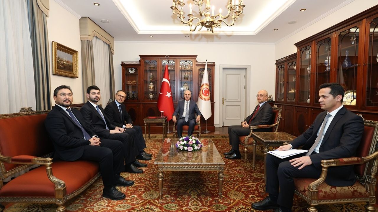 TBMM Başkanı Kurtulmuş, TÜRKPA Genel Sekreteri Ramil Hasan'ı Kabul Etti