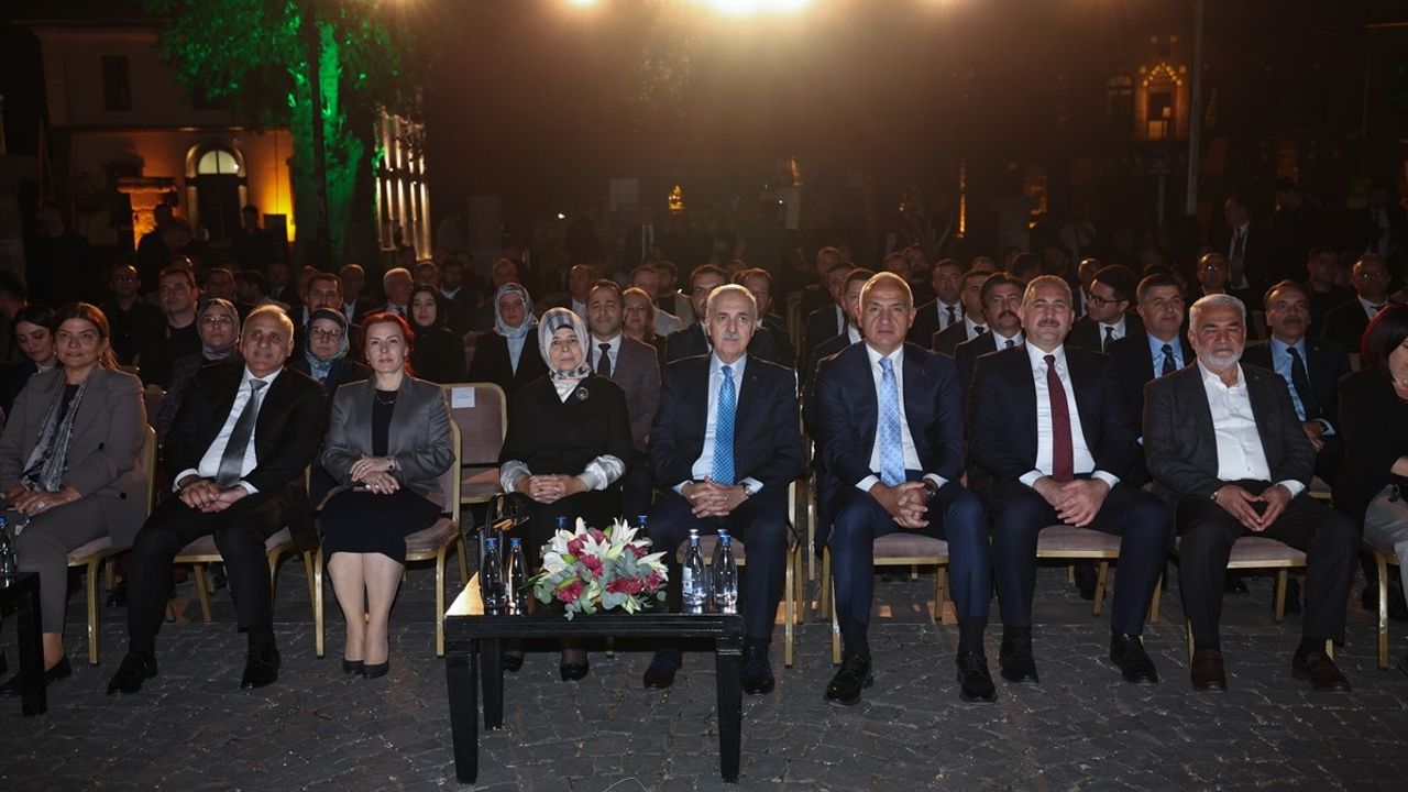 TBMM Başkanı Numan Kurtulmuş, Antakya Medeniyetler Korosu'nu Diyarbakır'da Dinledi