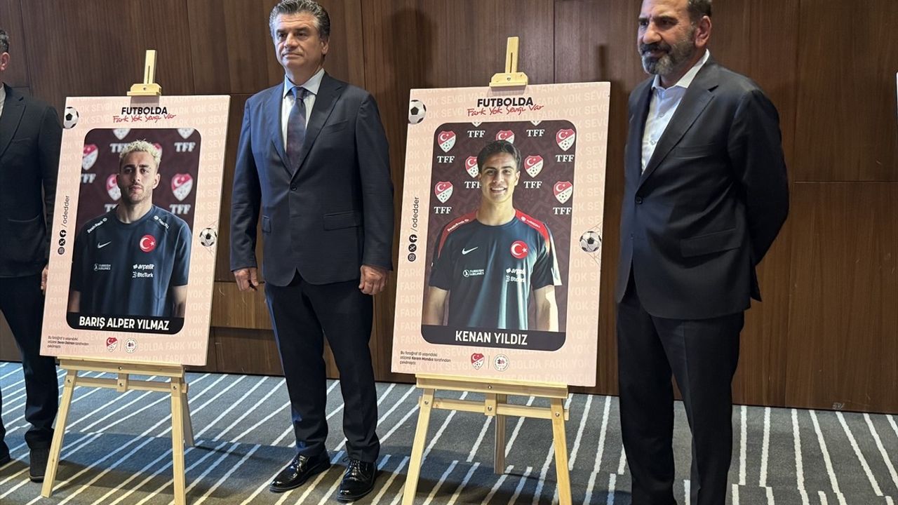 TFF ve ODEDDER 'Futbolda Fark Yok, Sevgi Var' Sergisi Açıldı