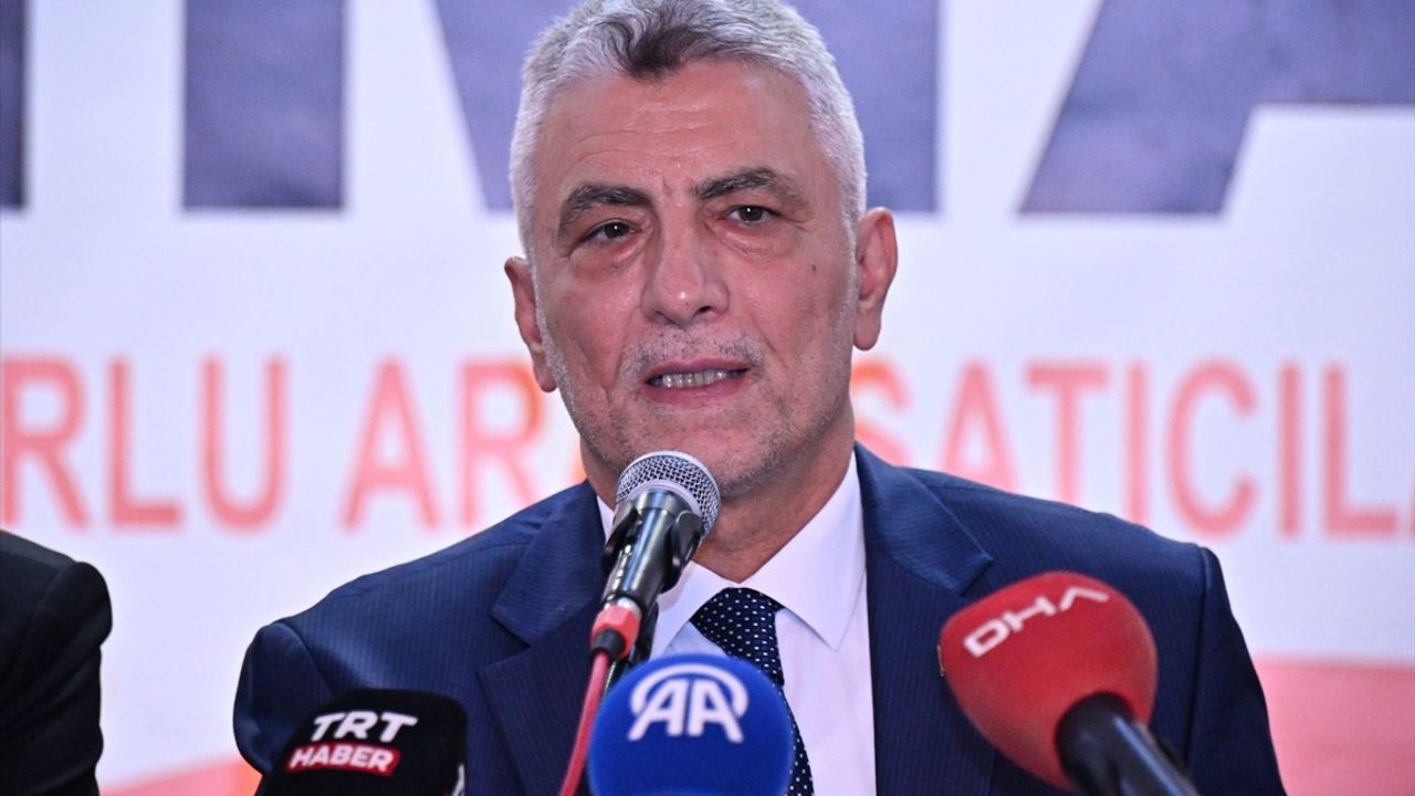 Ticaret Bakanı Ömer Bolat İSTOÇ'ta Oto Galericilerle Buluştu: 541 Milyon Lira Ceza