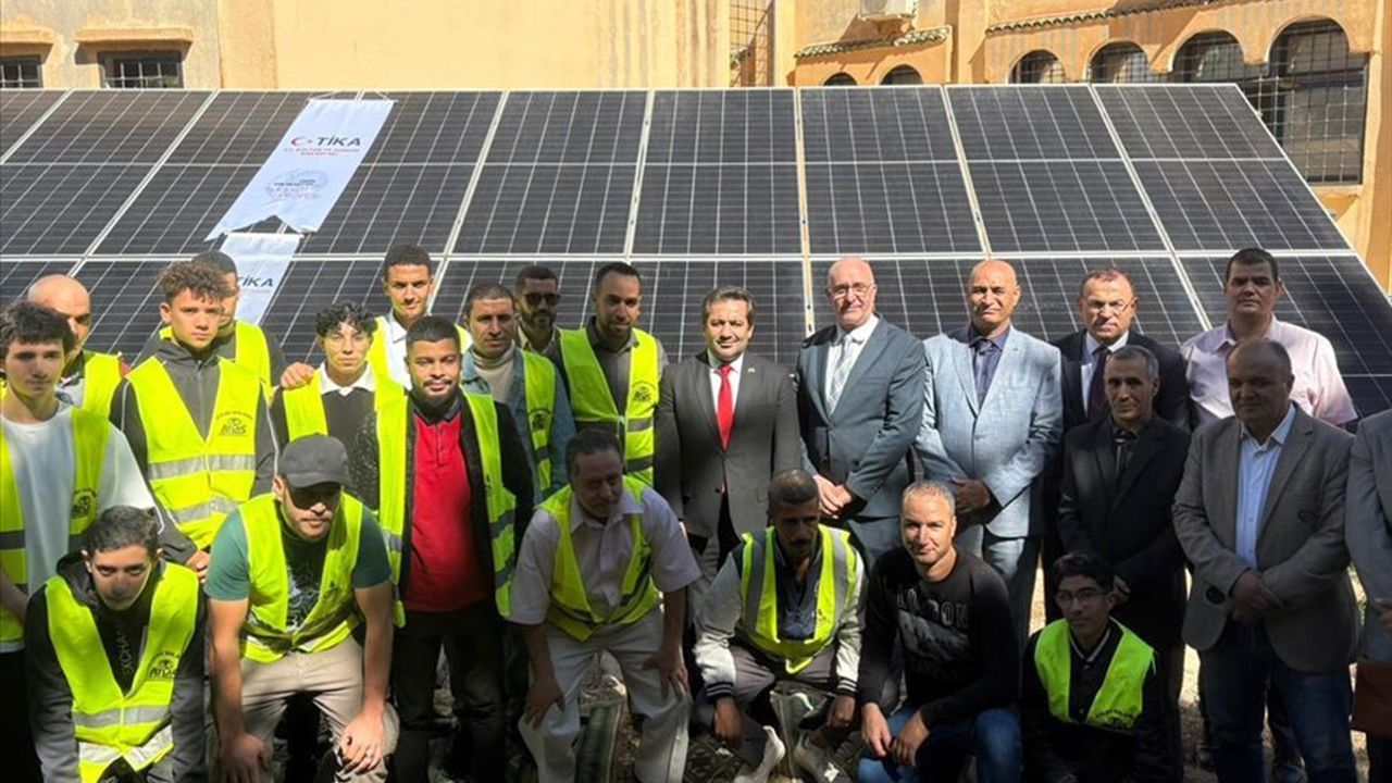 TİKA, Cezayir'de Güneş Enerjisi Eğitim Laboratuvarı Kurdu