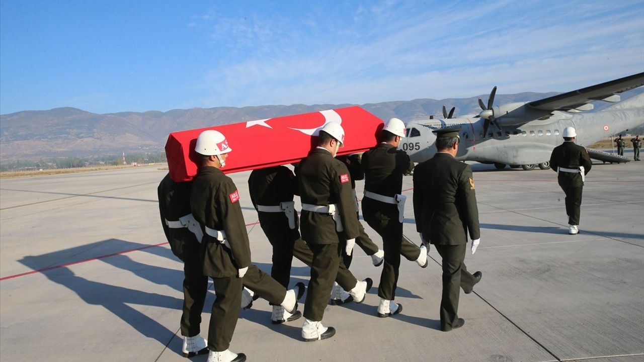Tokat'ta Şehit Piyade Er Eyüp Güner Gaziantep'e Uğurlandı