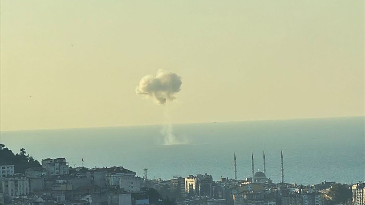 Trabzon'da insansız deniz aracı SAS ekipleri tarafından kontrollü imha edildi