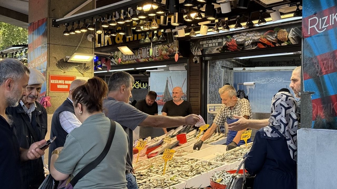 Trabzon'da İstavrit İlgi Görüyor: Tezgahlarda 100 TL