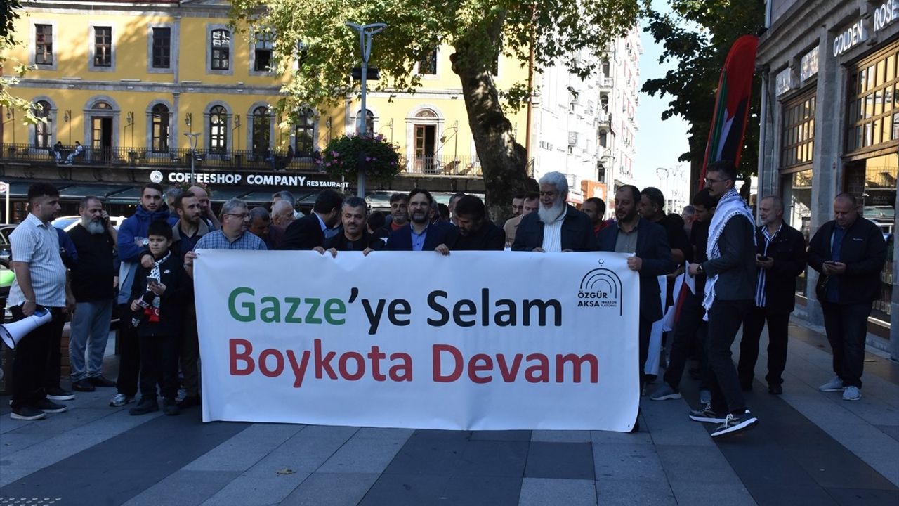 Trabzon'da Özgür Aksa Platformu'ndan Filistin'e Destek Yürüyüşü