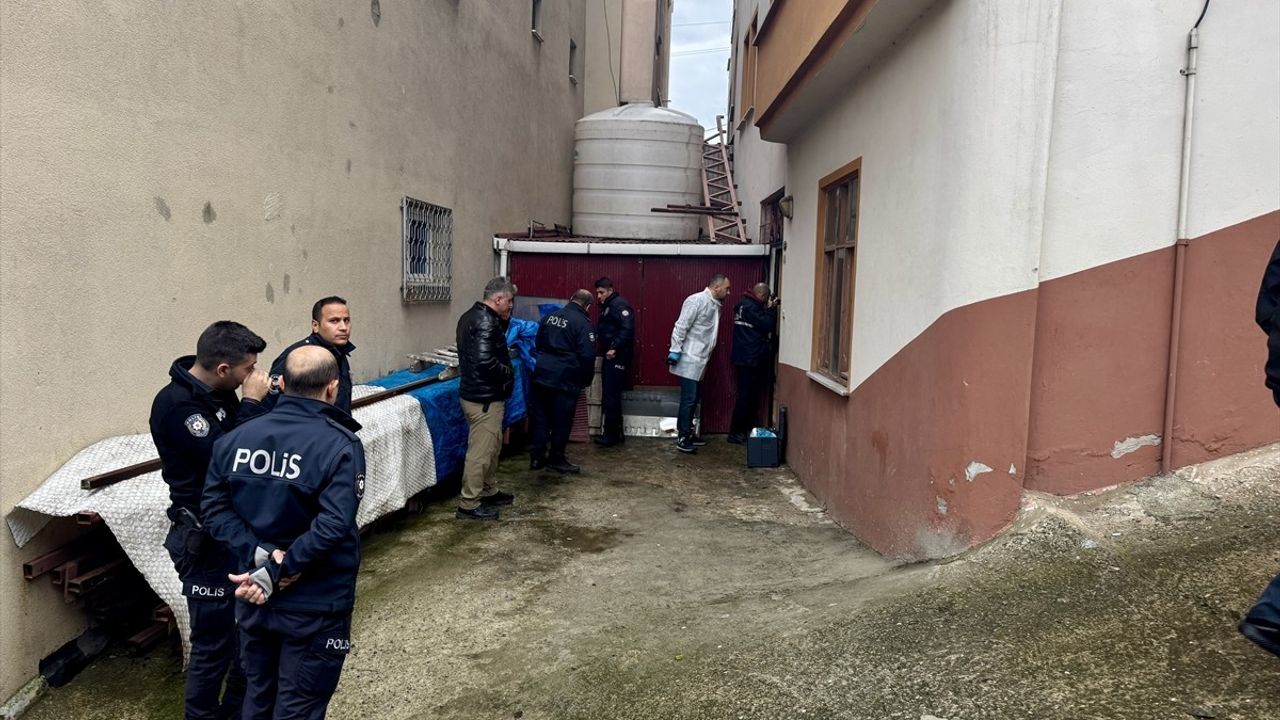 Trabzon'da Silahlı Kavga: Aynı Aileden 3 Kişi Yaralandı