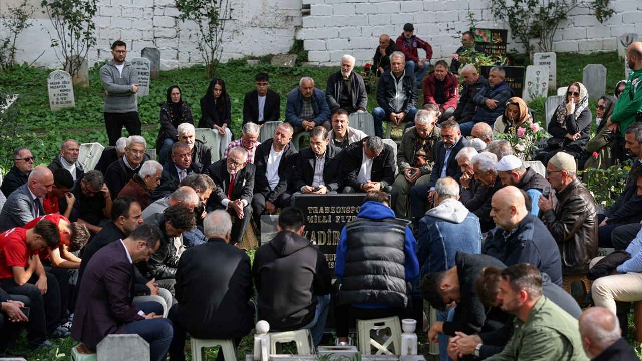 Trabzonspor Efsanesi Kadir Özcan Kabri Başında Anıldı
