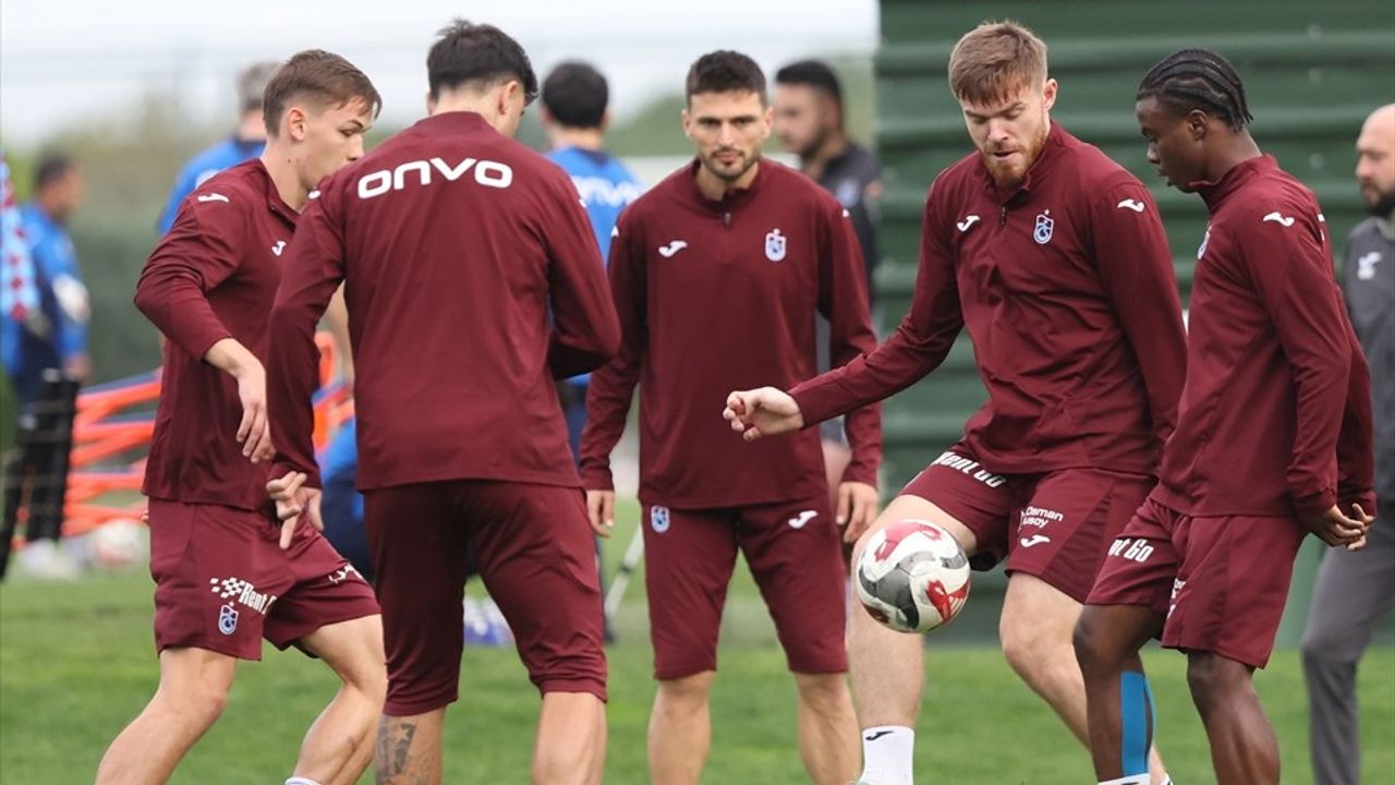 Trabzonspor, Galatasaray Maçı İçin Hazırlıklarını Sürdürdü