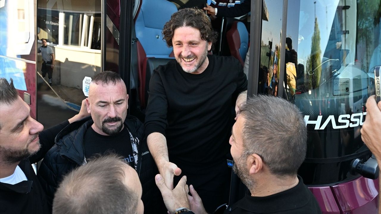 Trabzonspor Rize'ye Coşkuyla Uğurlandı