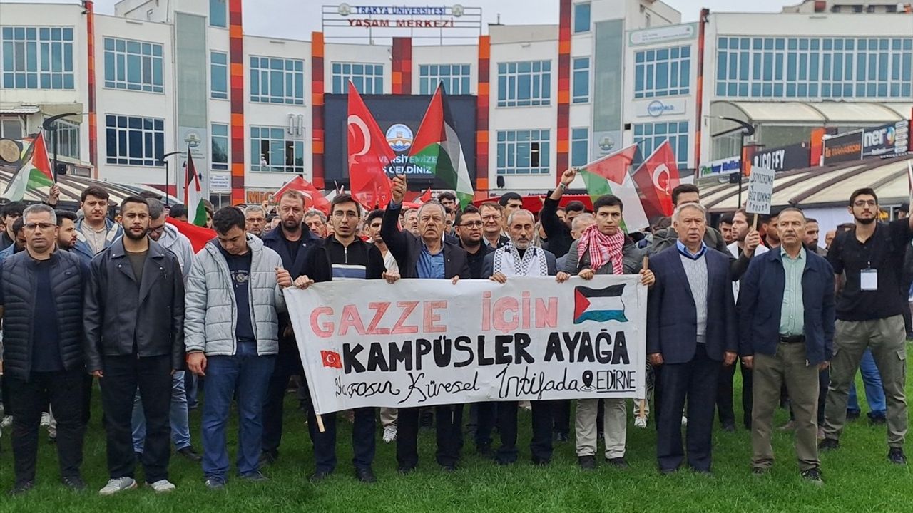 Trakya Üniversitesi'nde "Gazze İçin Umut, İnsanlık İçin Onur Yürüyüşü" — Sumud Filosuna Destek