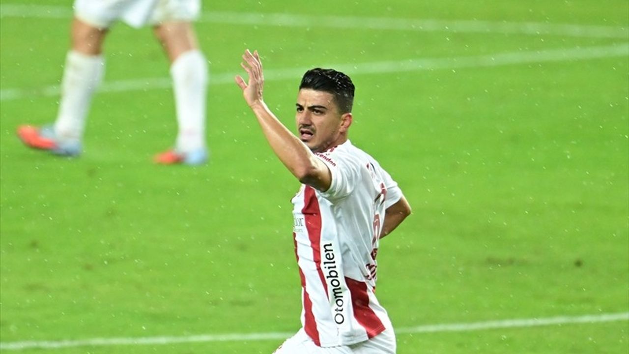 Trendyol Süper Lig: Çaykur Rizespor, Antalyaspor'u 5-2 Yendi