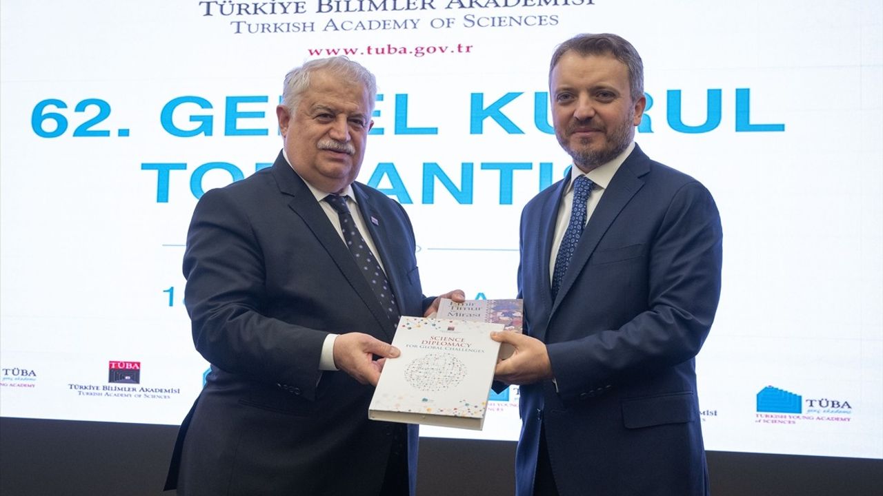 TÜBA 62. Genel Kurulu Ankara'da Toplandı: Yapay Zeka ve Yükseköğretim Öne Çıktı