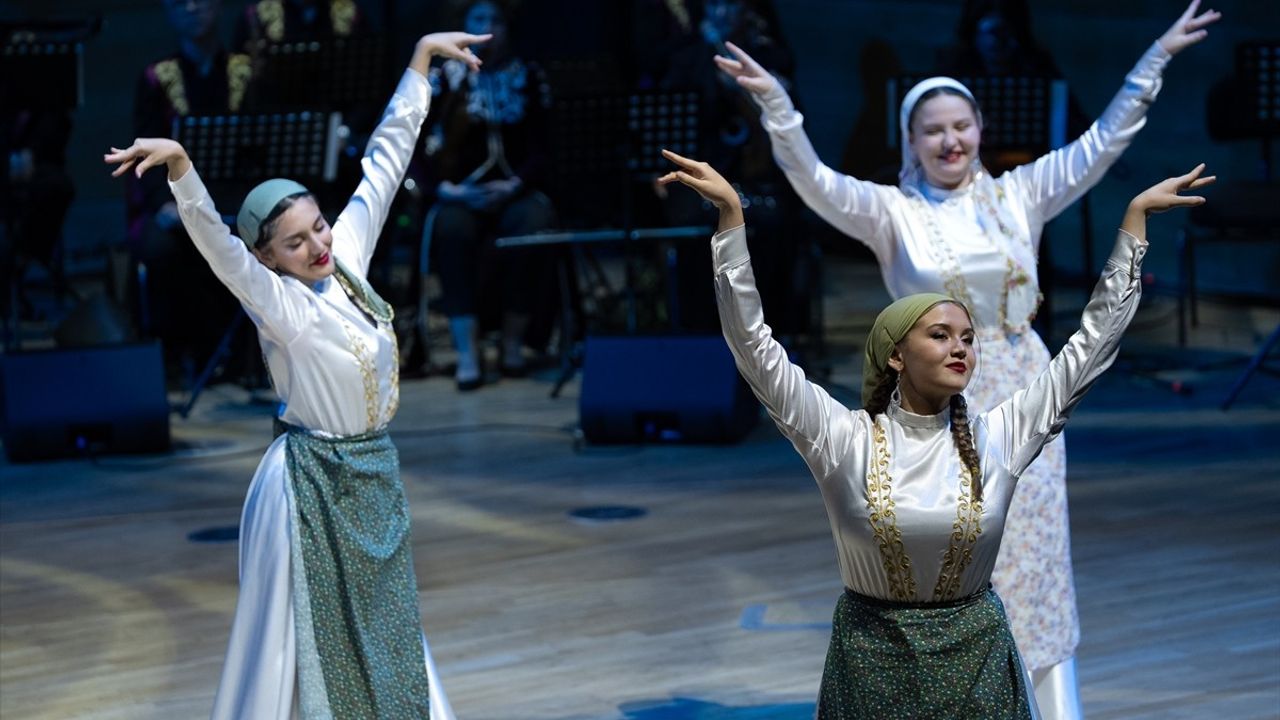 Türkçe Bir Akşam: Türk Dünyası Ezgileri CSO Ada Ankara'da