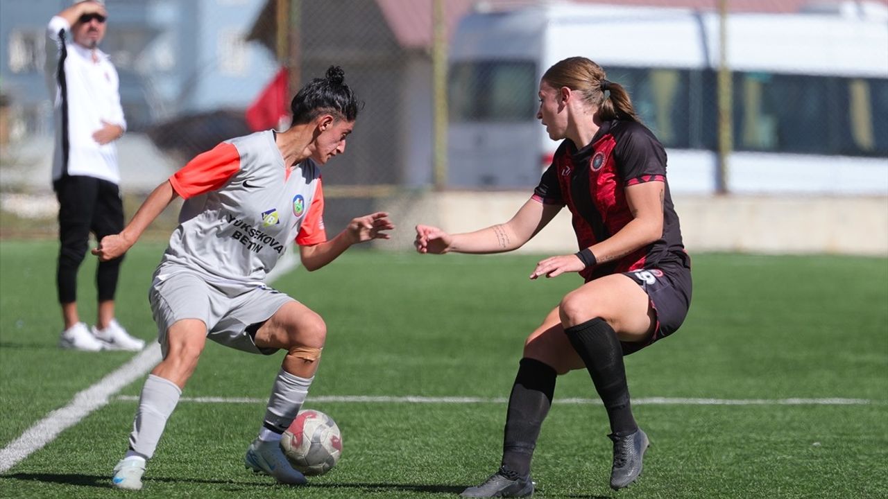 Turkcell Kadın Futbol Süper Ligi: Yüksekova Spor 1-1 Fatih Vatan Spor