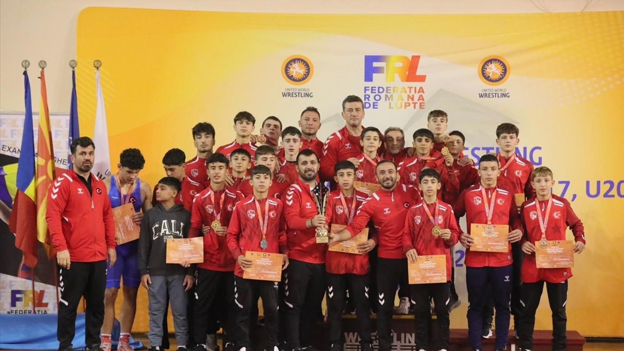 Türkiye 15 Yaş Altı Balkan Güreşinde 38 Madalya Kazandı