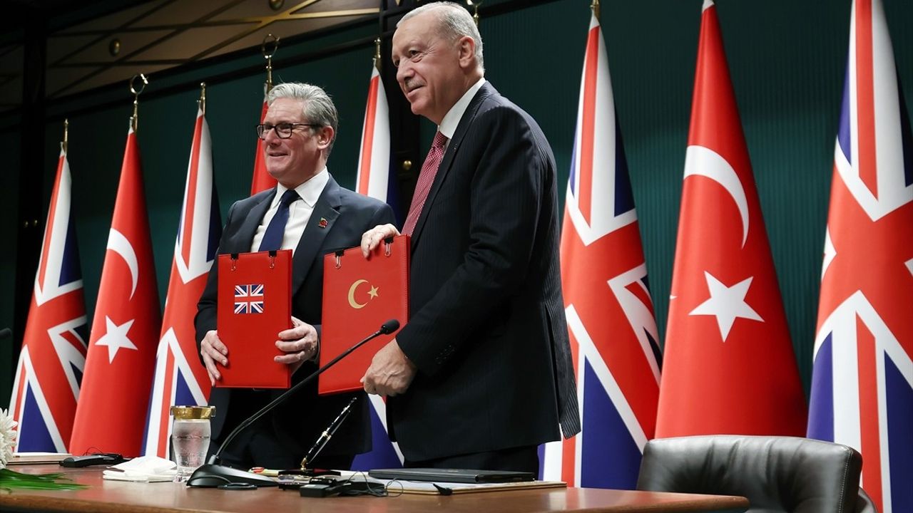 Türkiye ile Birleşik Krallık Eurofighter Typhoon İşbirliği Anlaşması İmzaladı