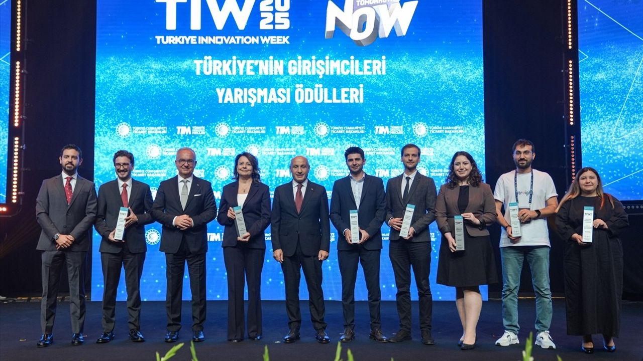 Türkiye Innovation Week 2025'te Girişim ve İnovasyon Ödülleri Sahiplerini Buldu