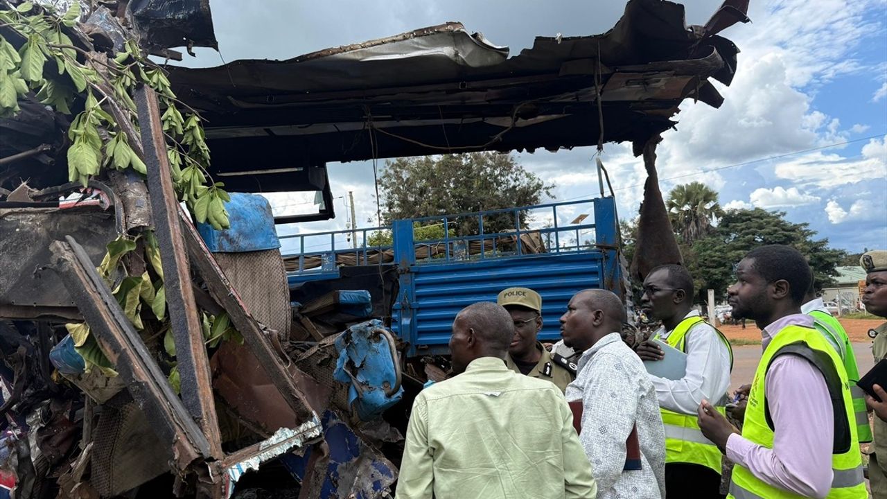 Uganda'da Feci Kaza: Kampala-Gulu Otoyolu'nda 63 Kişi Hayatını Kaybetti