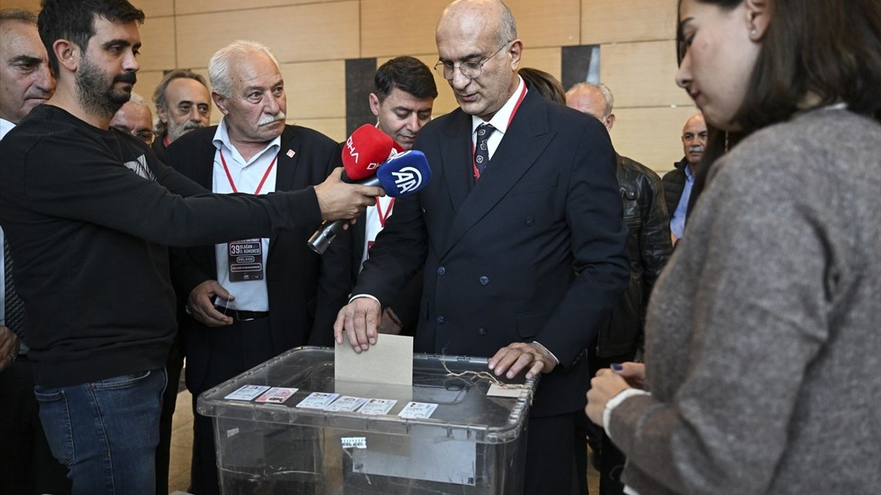 Ümit Erkol Yeniden CHP Ankara İl Başkanı Seçildi