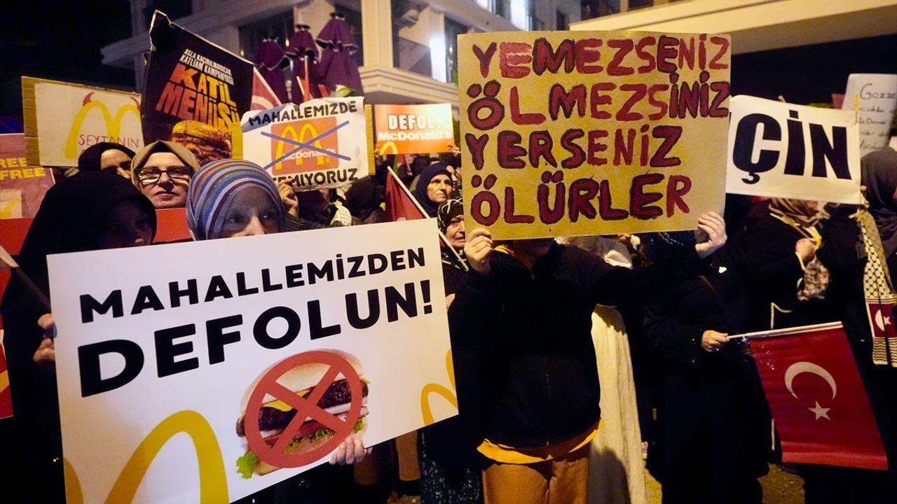 Üsküdar'da McDonald's Protestosu 6. Gününde