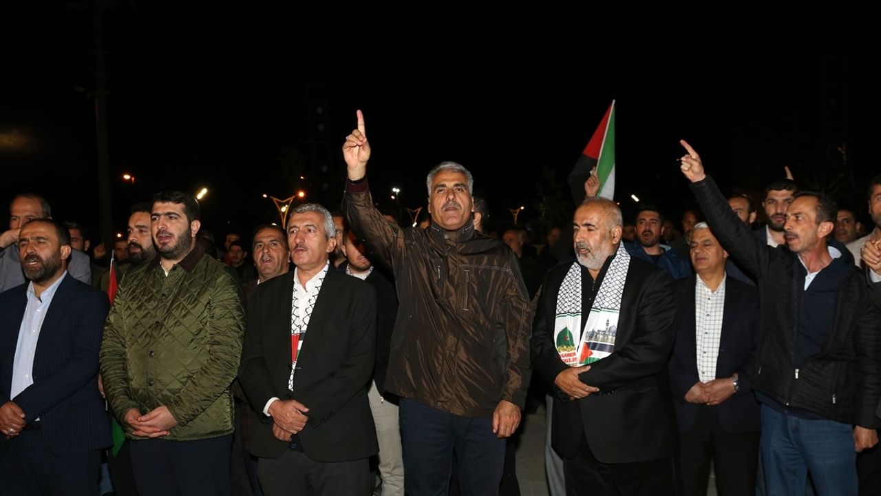 Van, Muş ve Bitlis'te 'Küresel Sumud Filosu'na Saldırıya Kitlesel Tepki