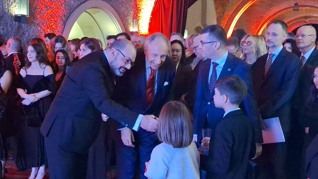 Varşova'da 29 Ekim Resepsiyonu: Türkiye Cumhuriyeti 102. Yılı Kutlandı