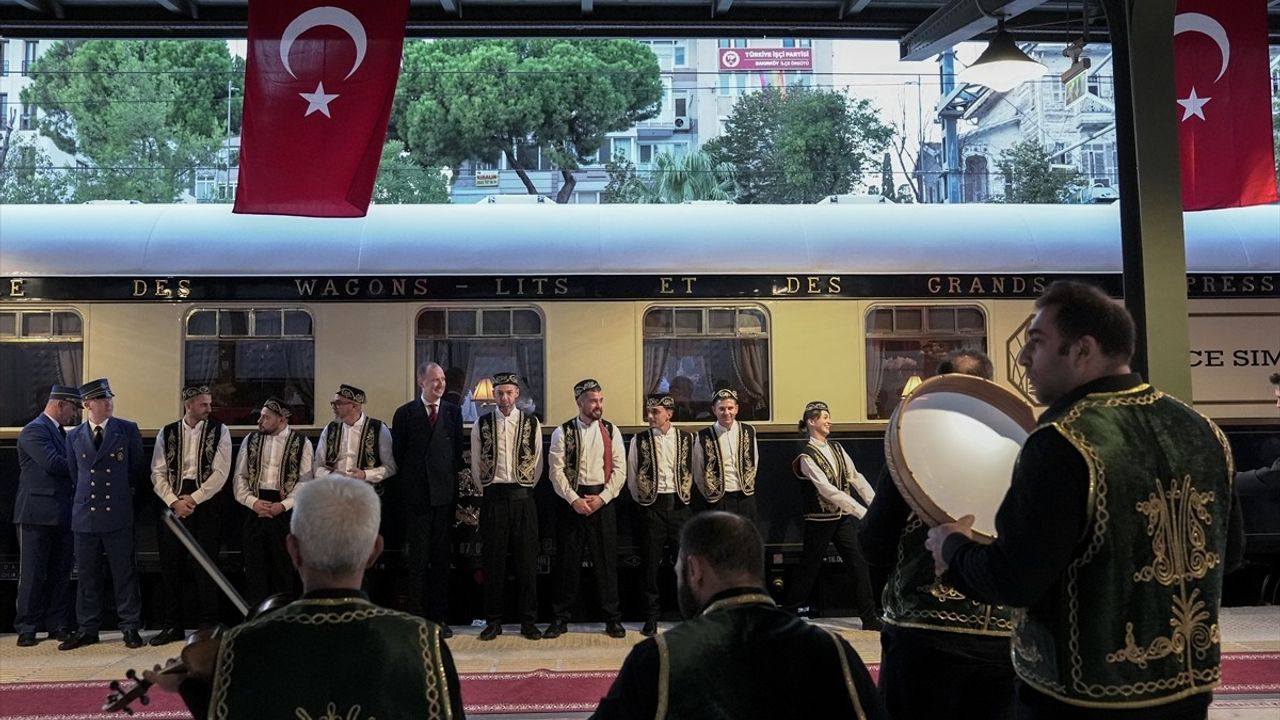 Venice Simplon Orient Express İstanbul'da: Paris-İstanbul Nostaljik Seferi Başladı