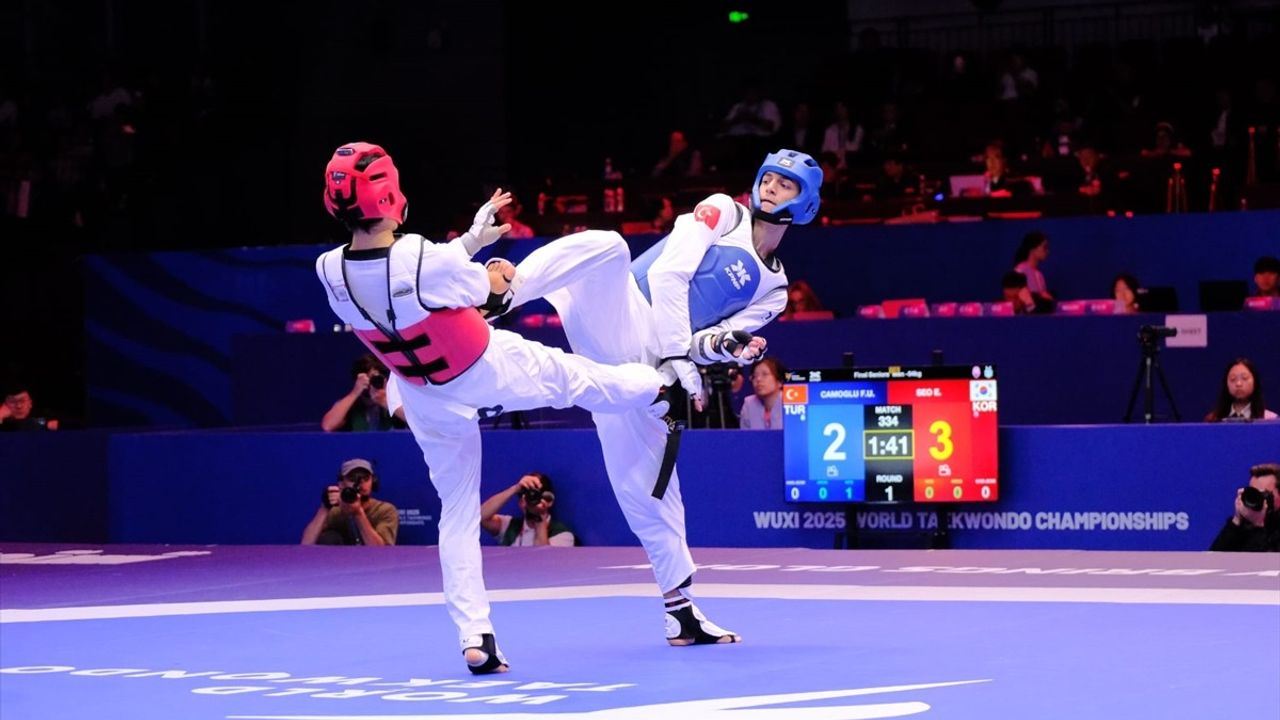 Wuxi'de Dünya Tekvando Şampiyonası: Furkan Ubeyde gümüş, Sude Yaren bronz