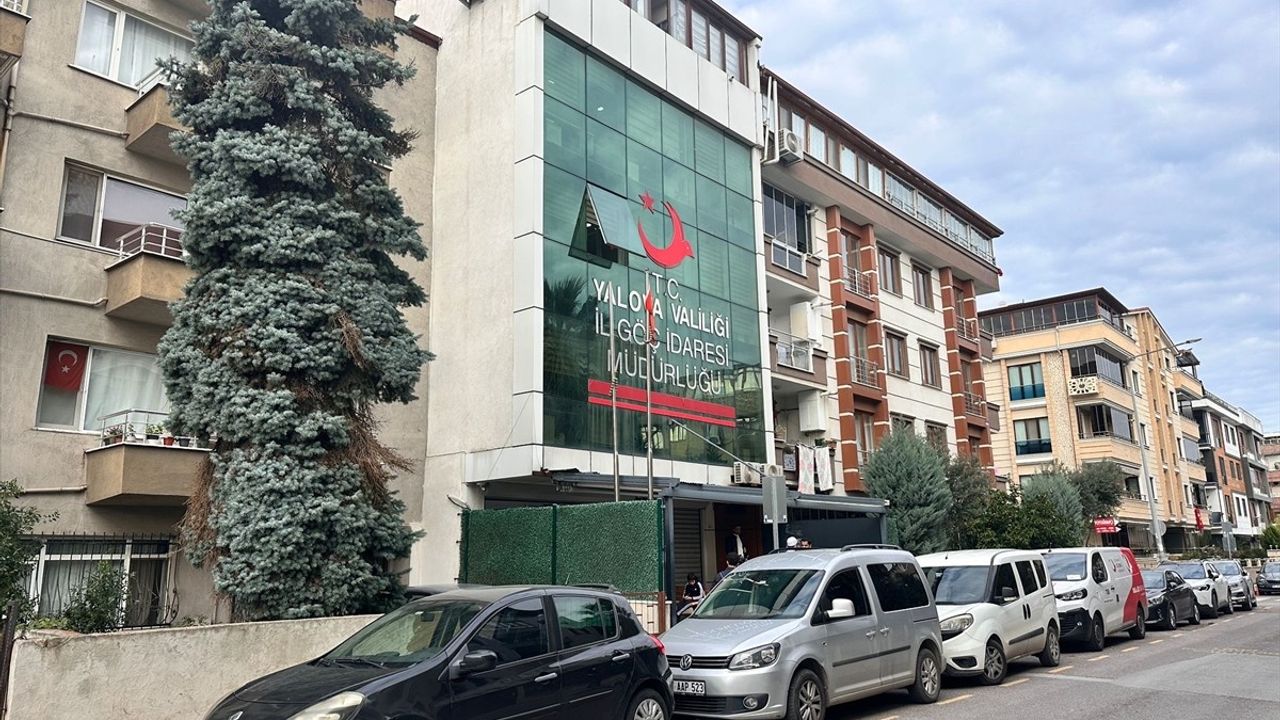Yalova'da Göç İdaresi Müdürü de Gözaltında: Rüşvet ve Sahtecilik Soruşturması