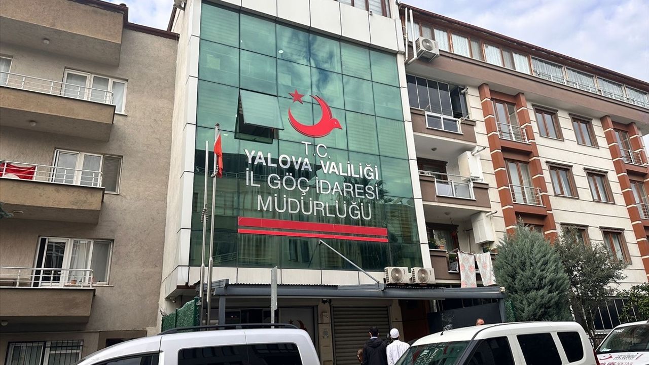 Yalova'da İl Göç İdaresi Müdürü ve 8 Kişi Gözaltında