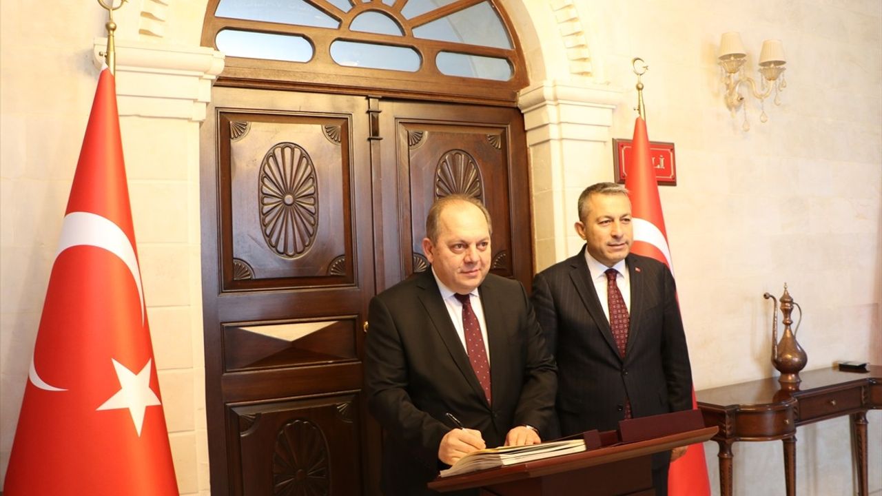 Yargıtay Başkanı Ömer Kerkez Kilis'te: Valilik Ziyareti ve Hukuk Semineri