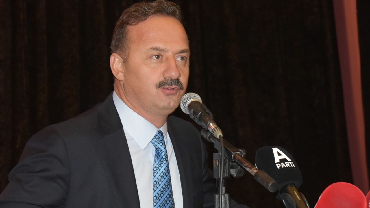 Yavuz Ağıralioğlu Artvin'de: Anahtar Parti Halk Buluşması ve İl Başkanlığı Açılışı