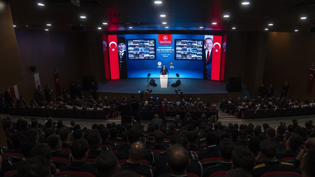 Yerlikaya: Polis Akademisi 2025-2026 Açılışında Suçu Doğmadan Önleyeceğiz
